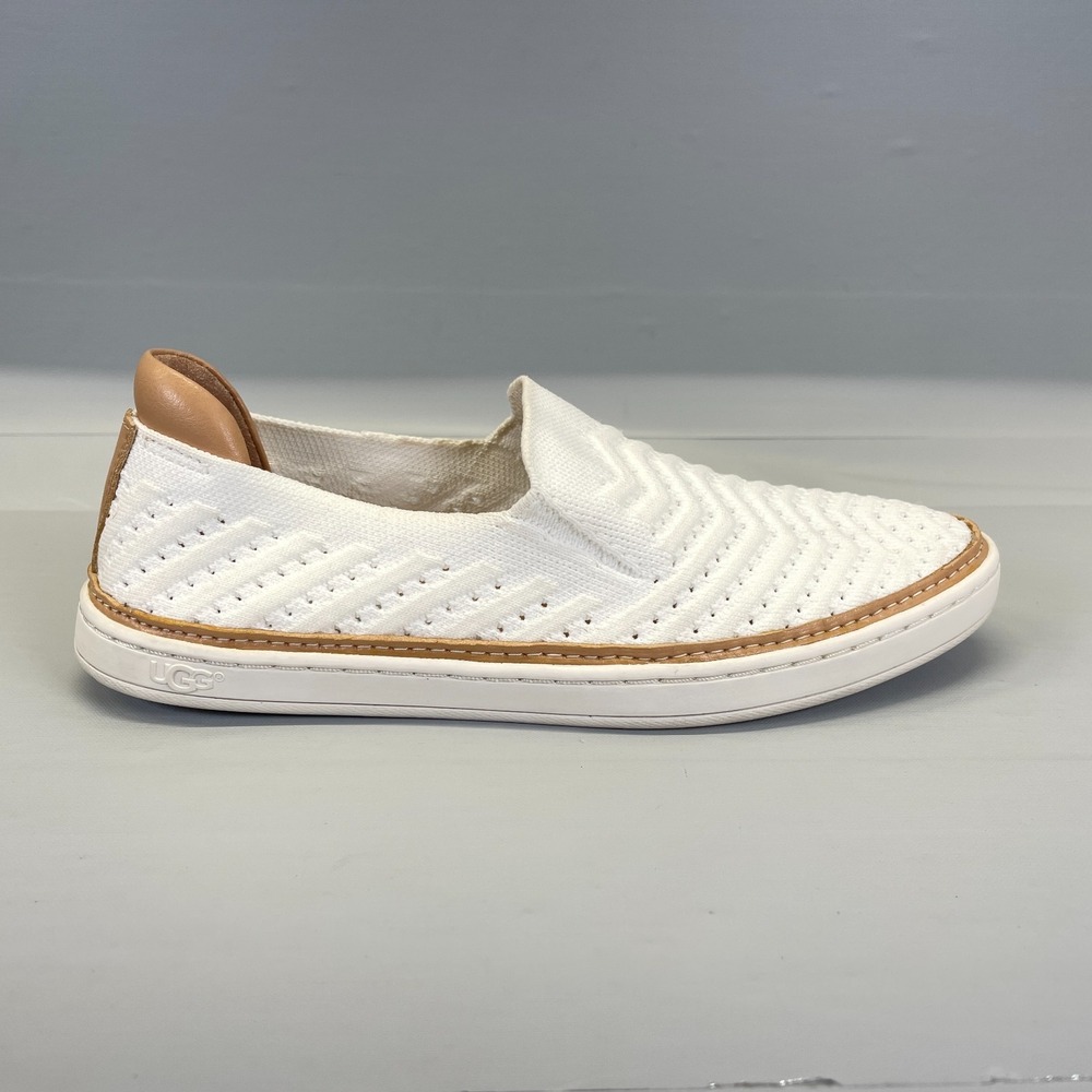 UGG Sammy Shoes Womens Size 6.5 White Knit Flats Slip On Casual Comfort Sneakers